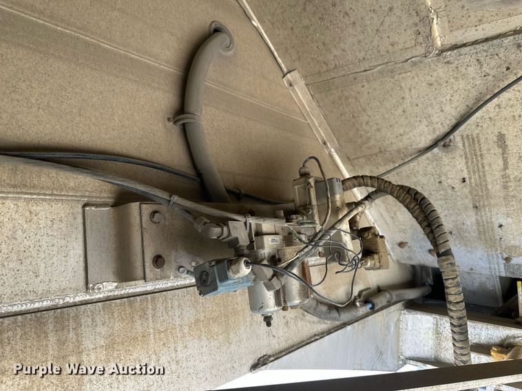 image for item EA2411 2011 Travis  bottom dump trailer