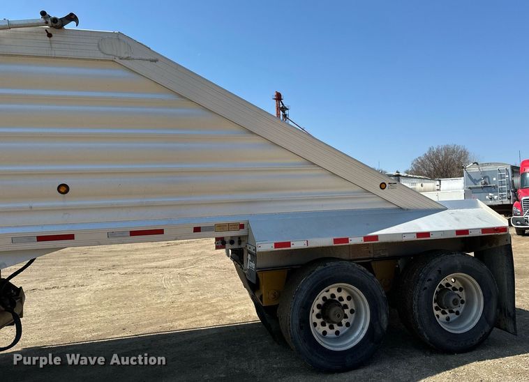 image for item EA2411 2011 Travis  bottom dump trailer