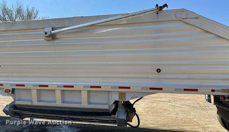 image for item EA2411 2011 Travis  bottom dump trailer