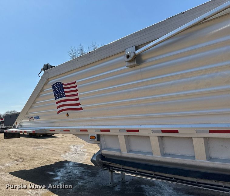 image for item EA2411 2011 Travis  bottom dump trailer