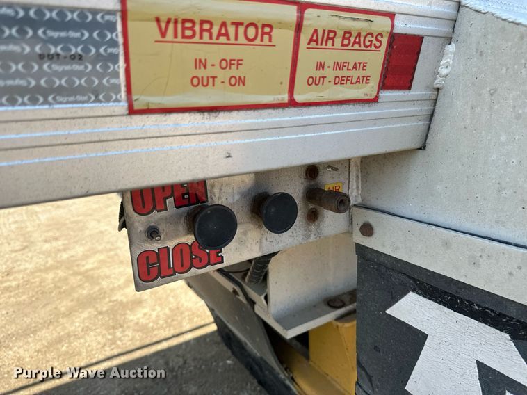 image for item EA2411 2011 Travis  bottom dump trailer