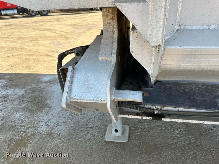 image for item EA2411 2011 Travis  bottom dump trailer