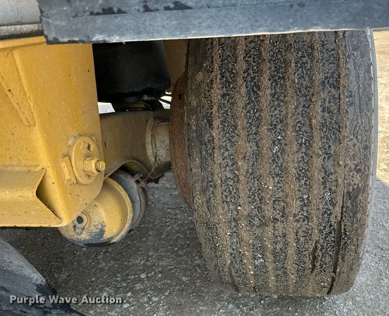 image for item EA2411 2011 Travis  bottom dump trailer