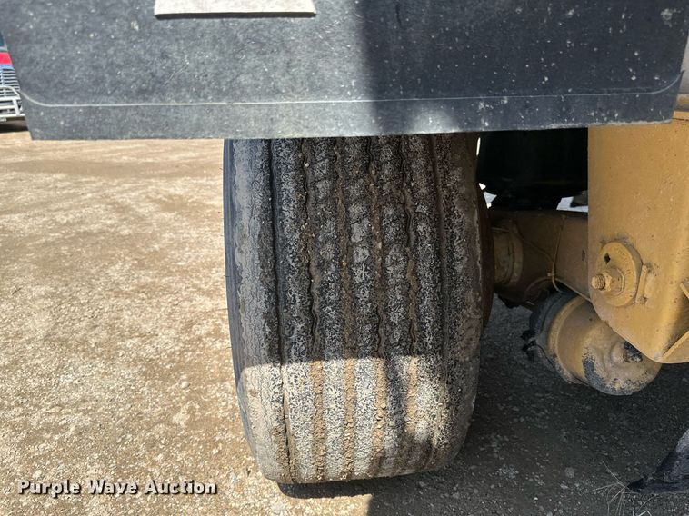 image for item EA2411 2011 Travis  bottom dump trailer