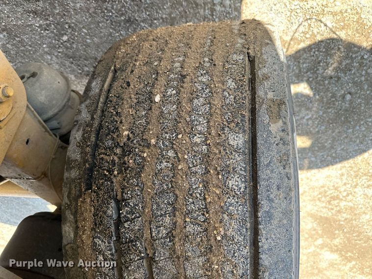 image for item EA2411 2011 Travis  bottom dump trailer