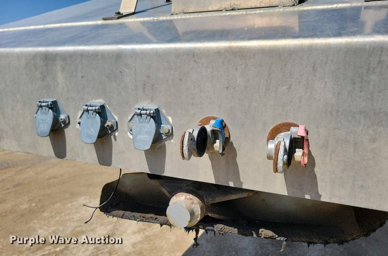 image for item EA2412 2014 Travis bottom dump trailer