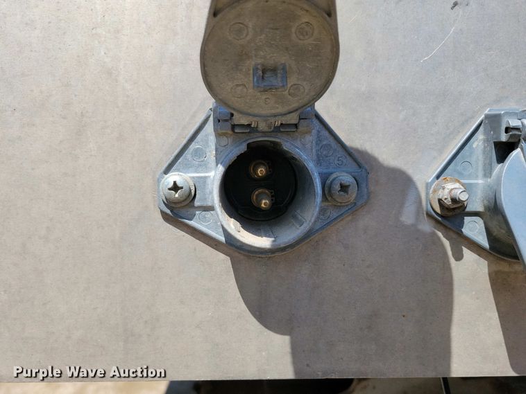 image for item EA2412 2014 Travis bottom dump trailer