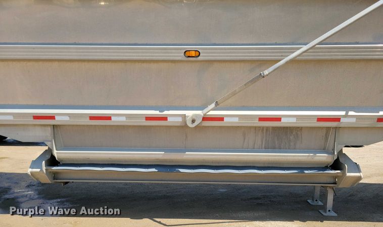 image for item EA2412 2014 Travis bottom dump trailer