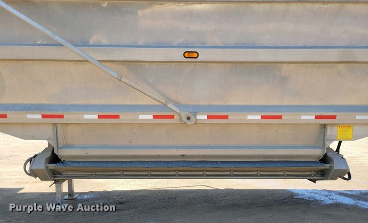image for item EA2412 2014 Travis bottom dump trailer