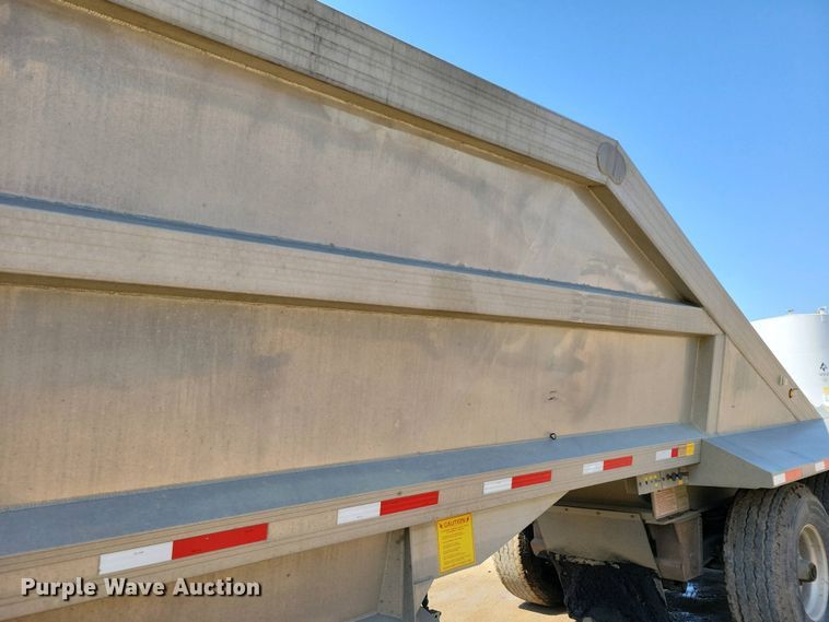 image for item EA2412 2014 Travis bottom dump trailer