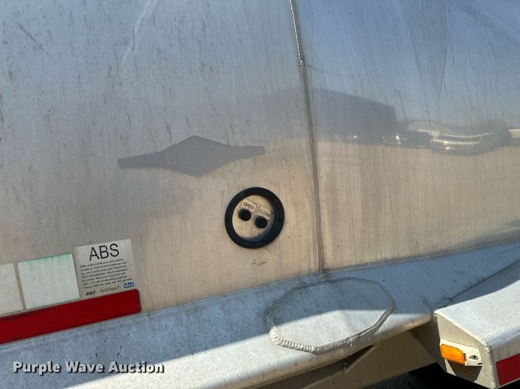 image for item EA2413 2010 Beall BABDS-24-1-2 bottom dump trailer