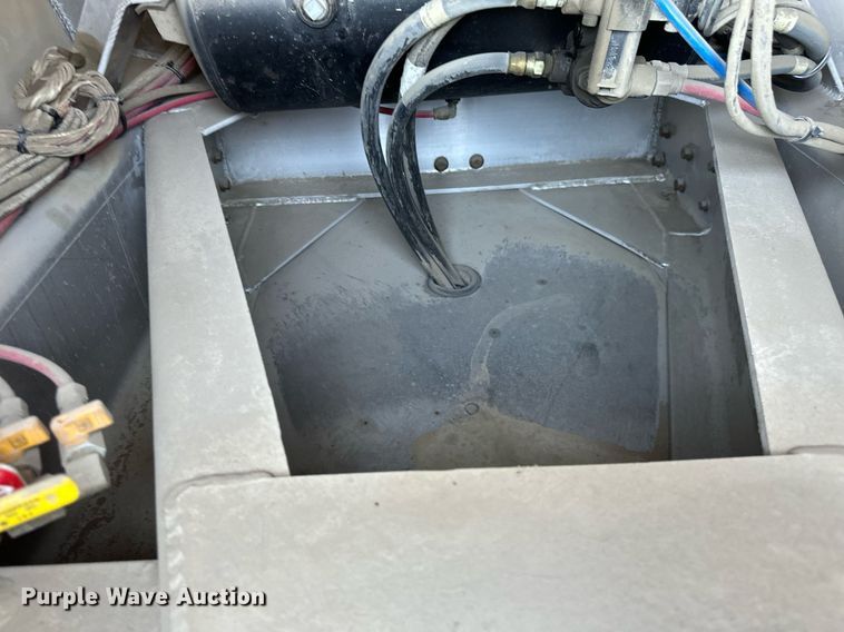 image for item EA2413 2010 Beall BABDS-24-1-2 bottom dump trailer