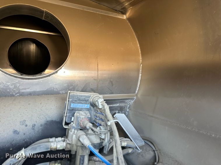 image for item EA2413 2010 Beall BABDS-24-1-2 bottom dump trailer