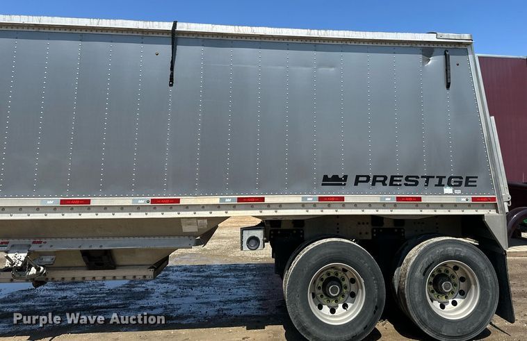 image for item EA2416 2021 Prestige grain trailer