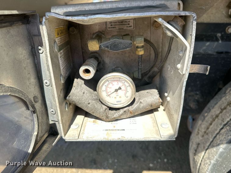 image for item EA2416 2021 Prestige grain trailer