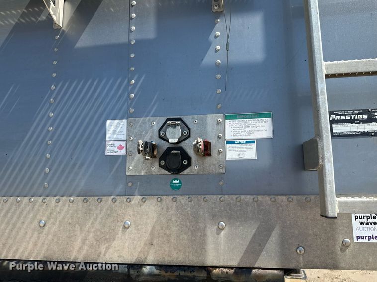 image for item EA2416 2021 Prestige grain trailer