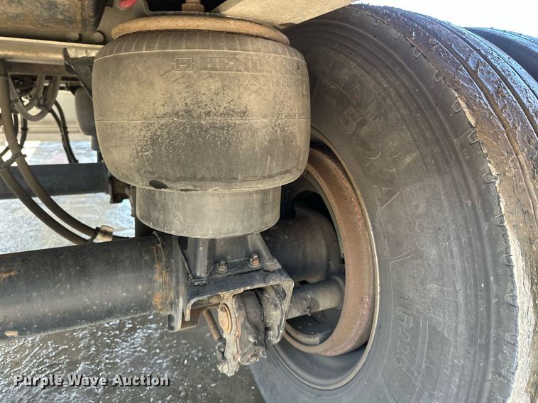 image for item EA2416 2021 Prestige grain trailer