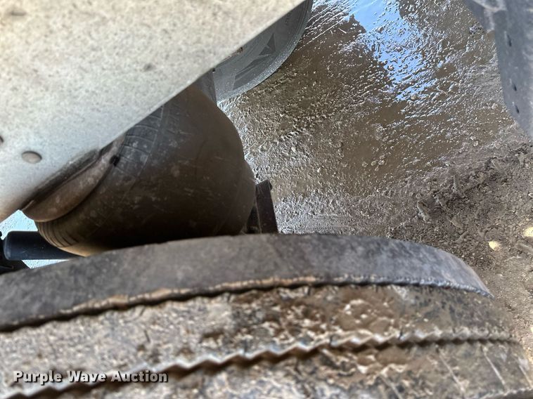 image for item EA2416 2021 Prestige grain trailer