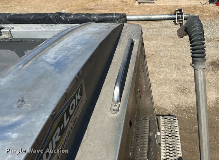 image for item EA2416 2021 Prestige grain trailer