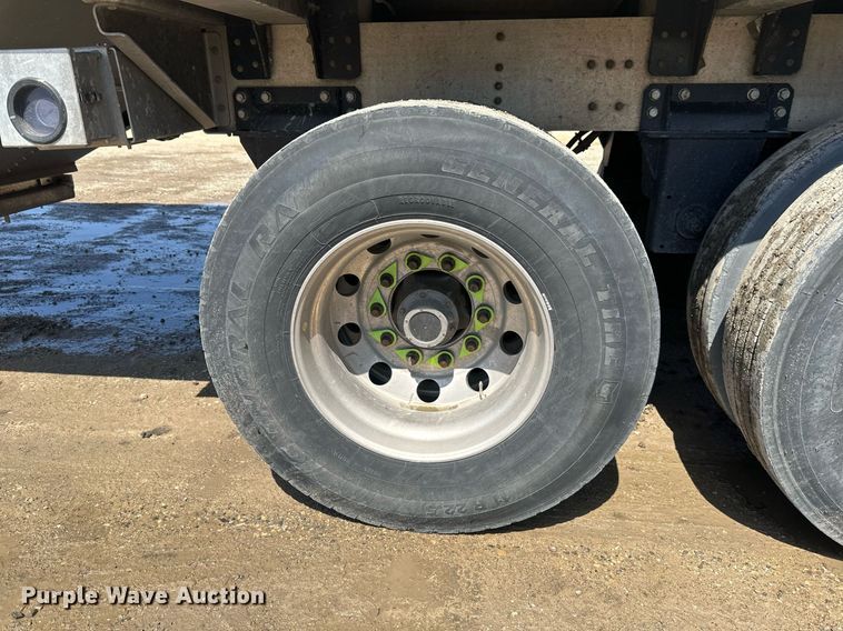 image for item EA2416 2021 Prestige grain trailer