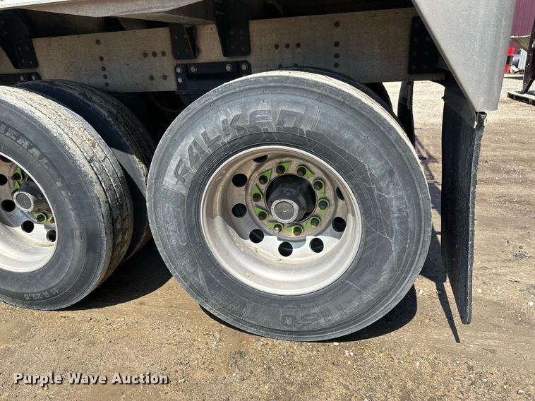 image for item EA2416 2021 Prestige grain trailer