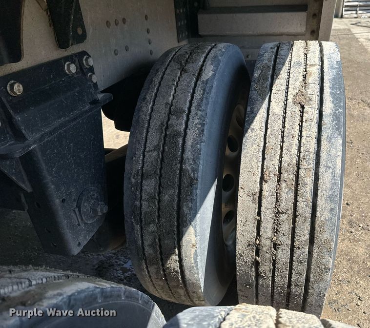 image for item EA2416 2021 Prestige grain trailer