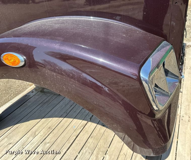 image for item EA2417 Semi truck hood