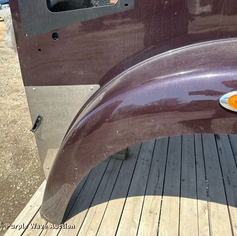 image for item EA2417 Semi truck hood