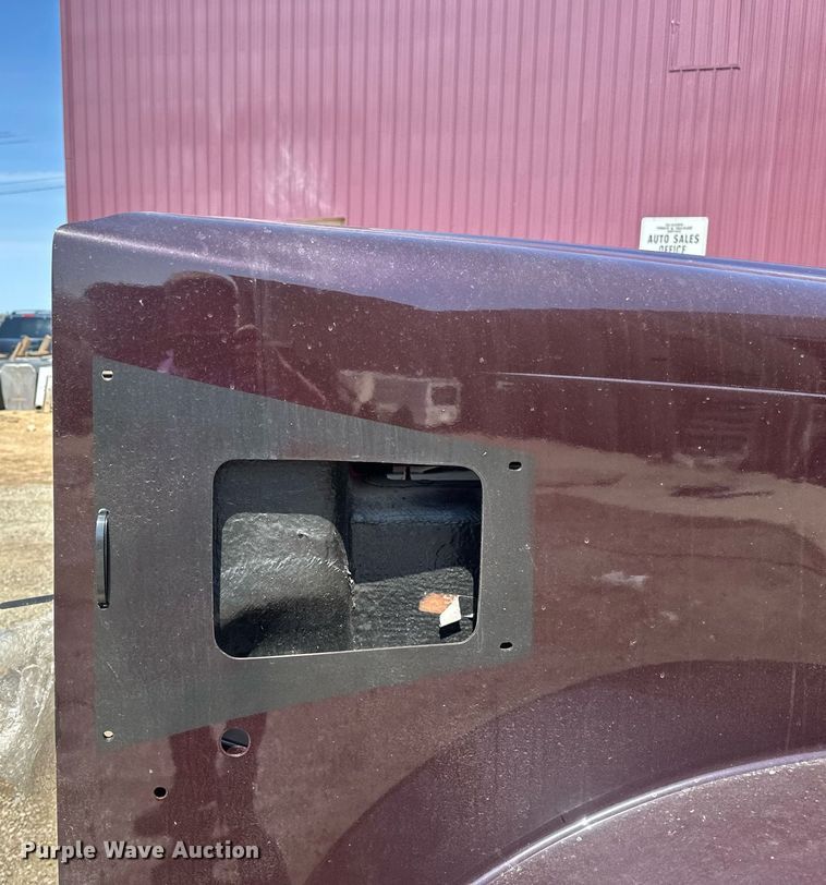 image for item EA2417 Semi truck hood