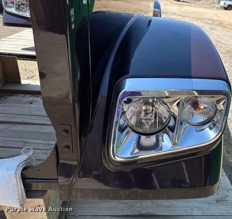 image for item EA2418 Semi truck hood