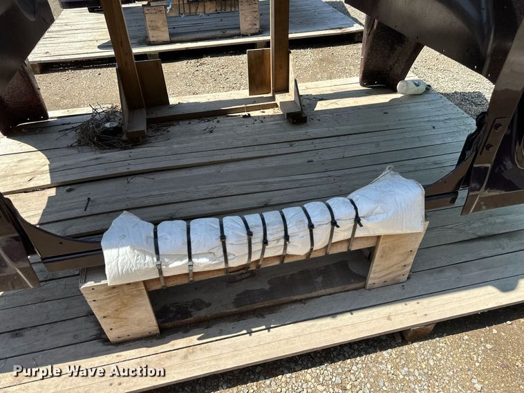 image for item EA2418 Semi truck hood