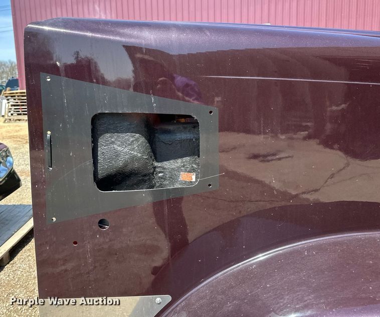 image for item EA2418 Semi truck hood