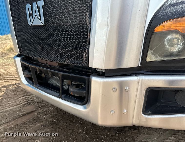 image for item EB2486 2016 Caterpillar CT660 semi truck