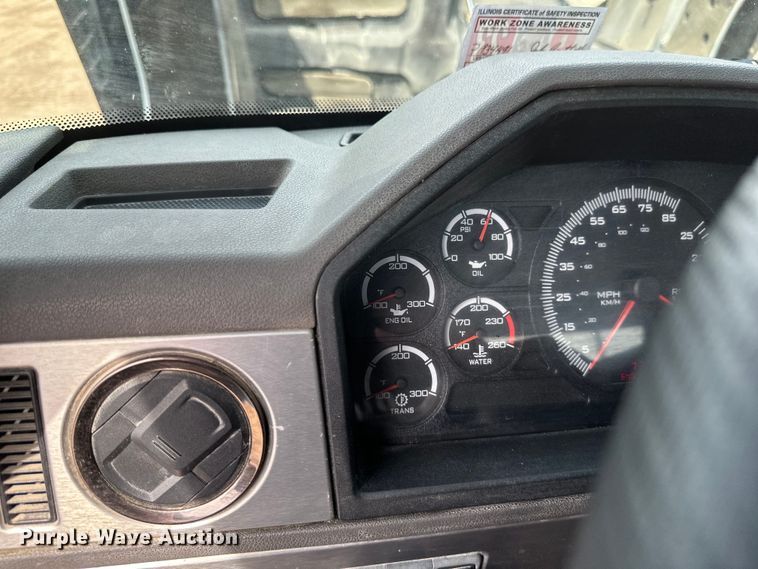 image for item EB2486 2016 Caterpillar CT660 semi truck