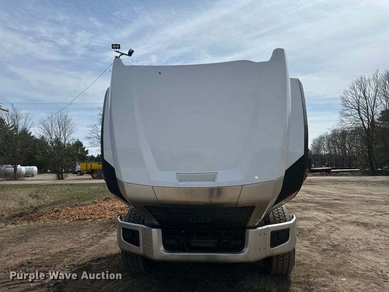 image for item EB2486 2016 Caterpillar CT660 semi truck