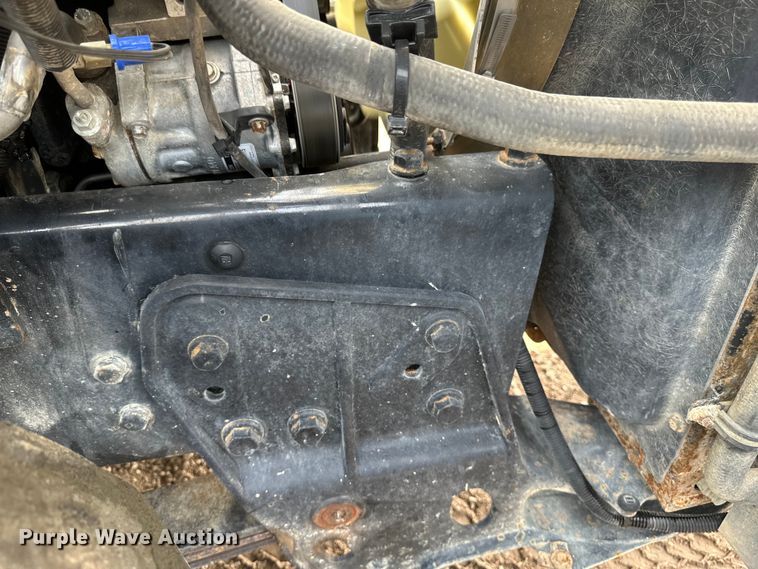 image for item EB2486 2016 Caterpillar CT660 semi truck