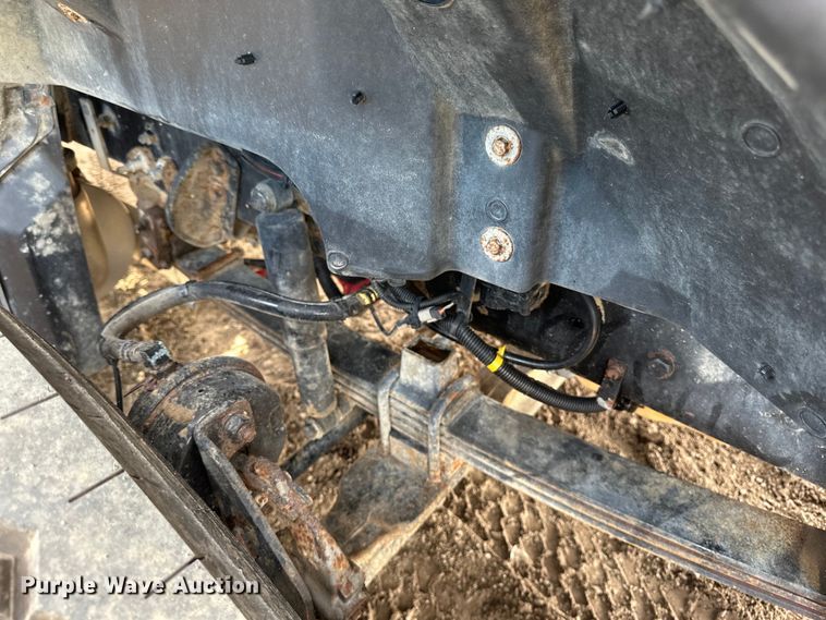 image for item EB2486 2016 Caterpillar CT660 semi truck