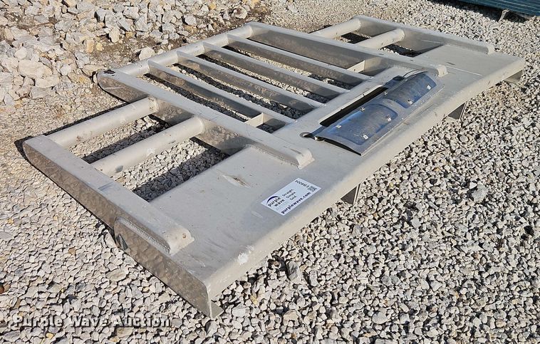 image for item EB8004 Herd grille guard