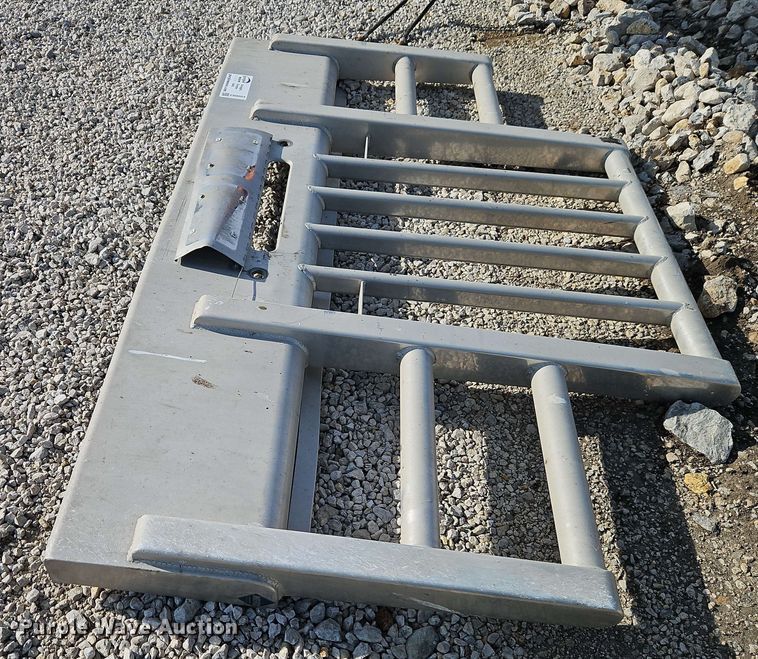 image for item EB8004 Herd grille guard