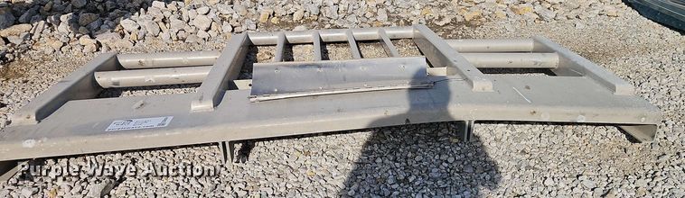 image for item EB8004 Herd grille guard