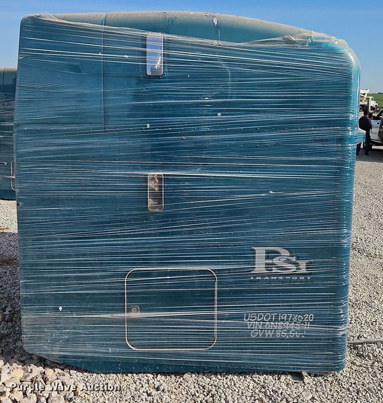 image for item EB8006 Unibilt sleeper cab