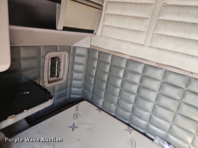 image for item EB8006 Unibilt sleeper cab