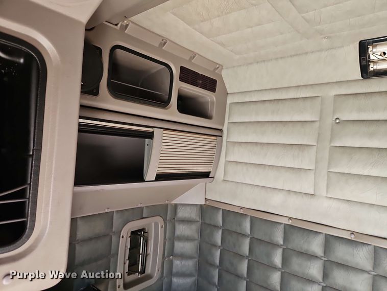 image for item EB8006 Unibilt sleeper cab