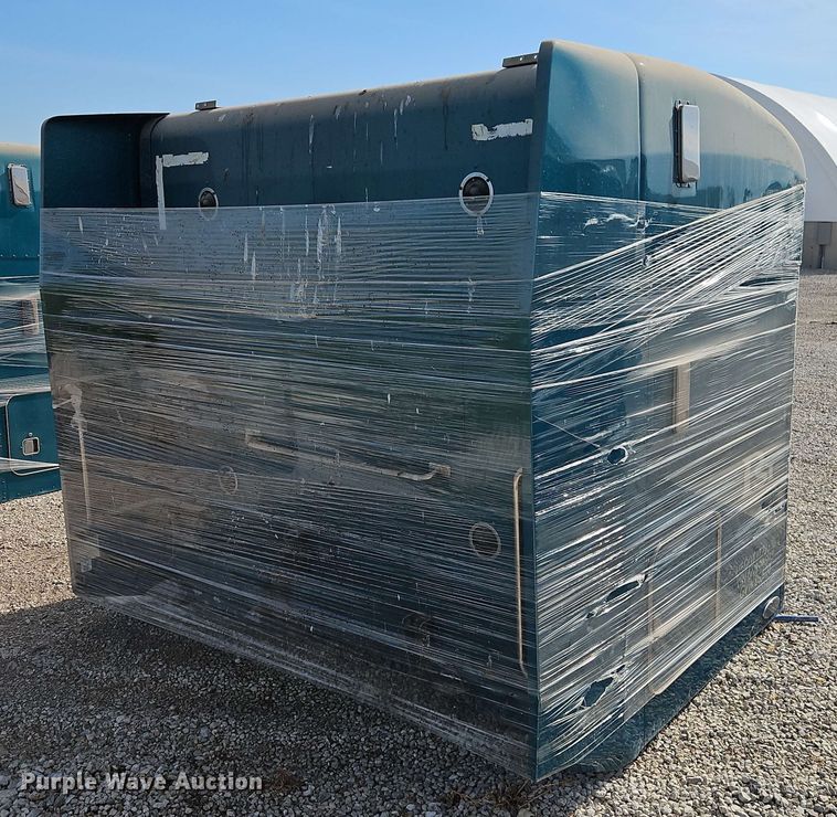 image for item EB8007 Unibilt sleeper cab