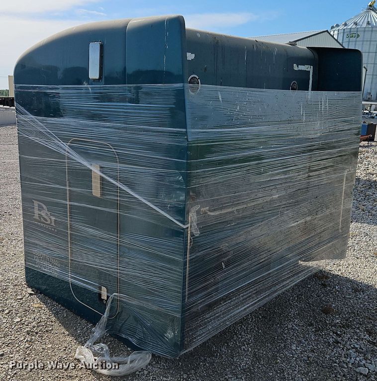 image for item EB8007 Unibilt sleeper cab