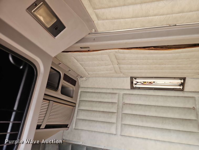 image for item EB8007 Unibilt sleeper cab