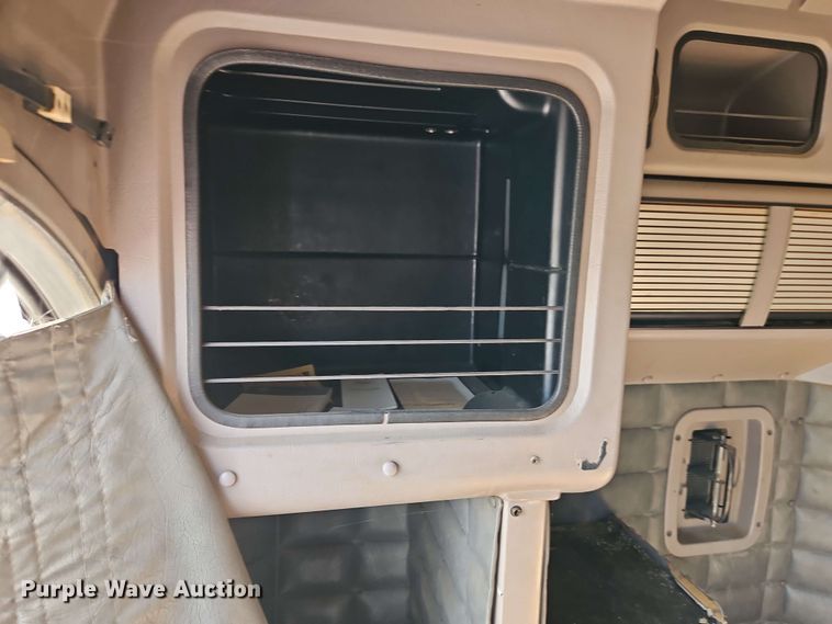 image for item EB8007 Unibilt sleeper cab