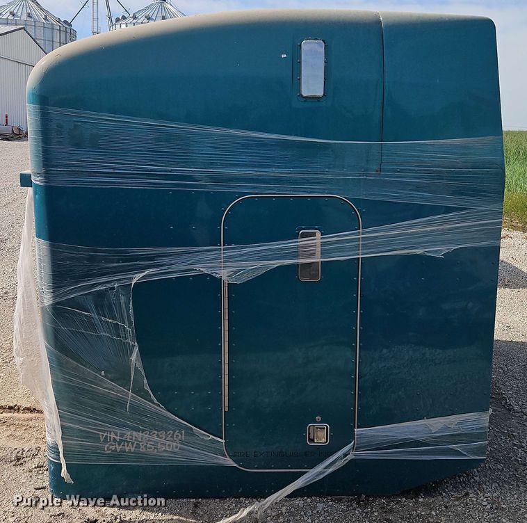 image for item EB8008 Unibilt sleeper cab