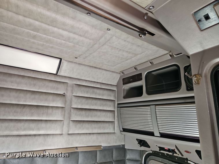 image for item EB8008 Unibilt sleeper cab