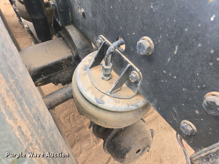 image for item EC0974 1981 Kenworth W900 semi truck